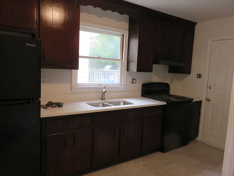 117 N Ivy Ave — Photo 6