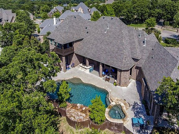 2nd image of 8732 Trailwood Ct