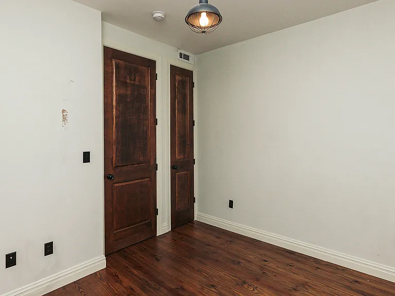 73 Jefferson St #4L — Photo 9