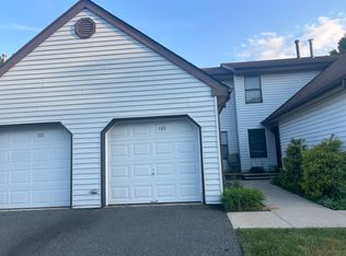106 Sequoia Ct, Flemington, NJ 08822
