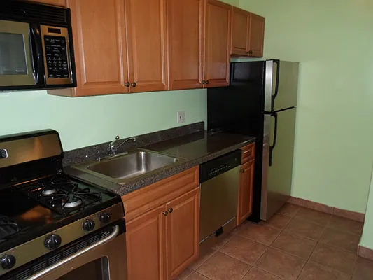 Sold by Manhattan Network Inc. | media 2