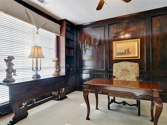 2nd image of 1110 Longford Cir