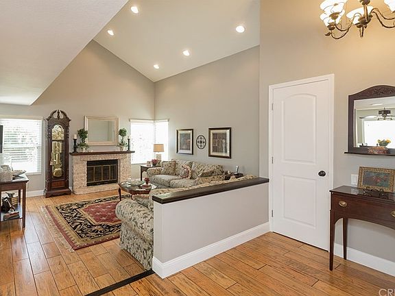 4th image of 4431 Skyglen Ct