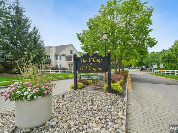33 Quail Run #33, Westwood, NJ 07675