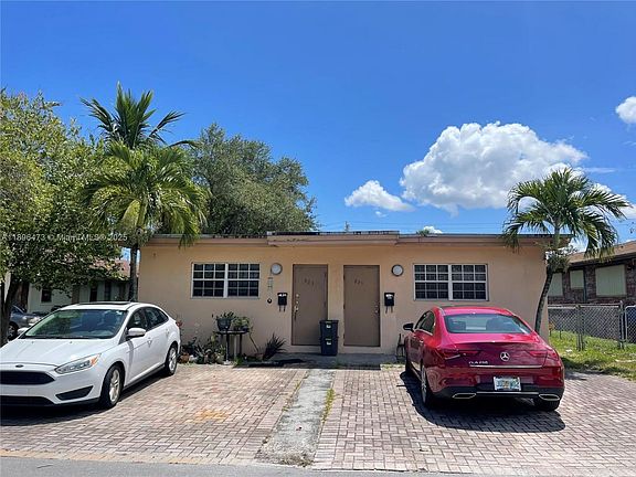 2nd image of 825 NW 9th St Unit 825