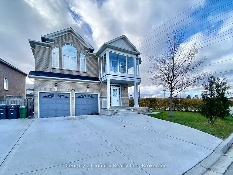 5688 Pegasus St — Photo 1