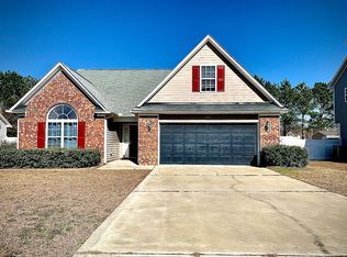 271 Fairfield Cir, Raeford, NC 28376