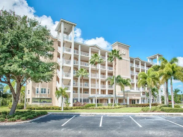7296 Marathon Dr APT 404, Seminole, FL 33777