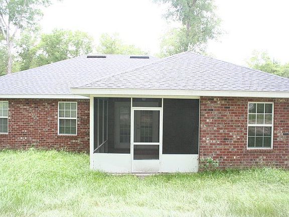 4th image of 231 SW Timberland Ct