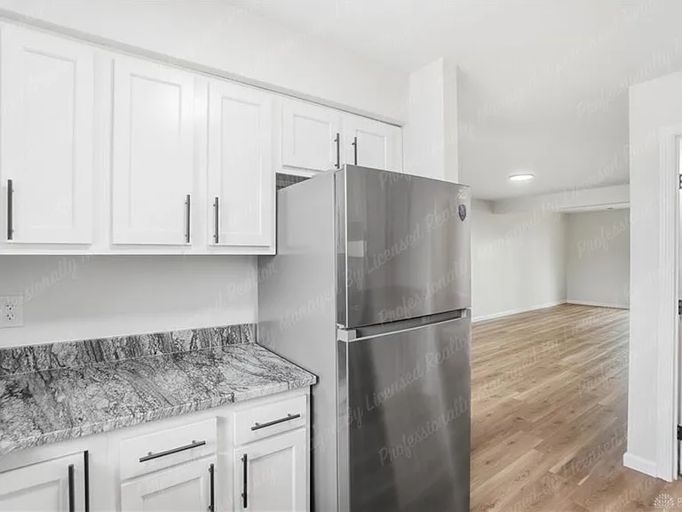 539 N Broad St — Photo 18