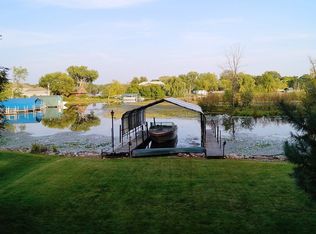 15 Interlachen Pl, Tonka Bay, MN 55331