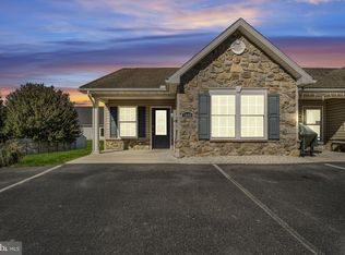 1049 Newville Rd, Carlisle, PA 17013