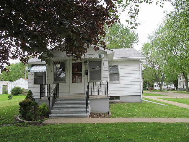 1st image of 510 3rd Ave
