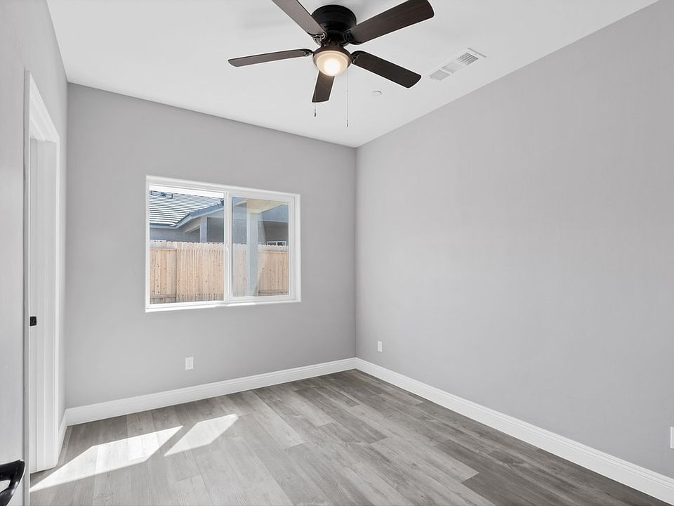 1st image of 9498 Village Center Dr