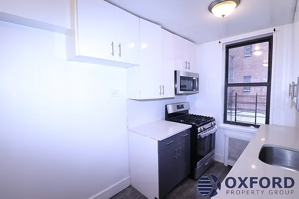 Rented by Oxford Property Group | media 18