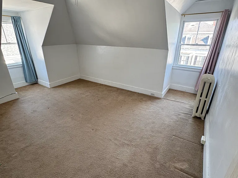 683 State St #3 — Photo 2