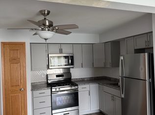 N143W6181 Pioneer Rd #4, Cedarburg, WI 53012