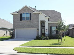 255 Rolling Creek Ln, Dickinson, TX 77539