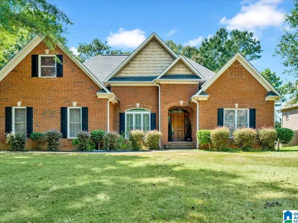 195 Nottingham Dr, Pell City, AL 35128
