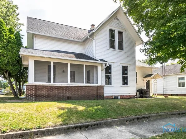 517 E 2nd St, Defiance, OH 43512