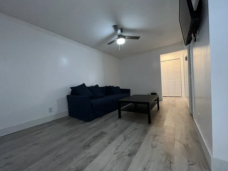 326 Wilson St #105 — Photo 11