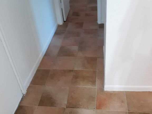 5th image of 6086 Forest Hill Boulevard #203
