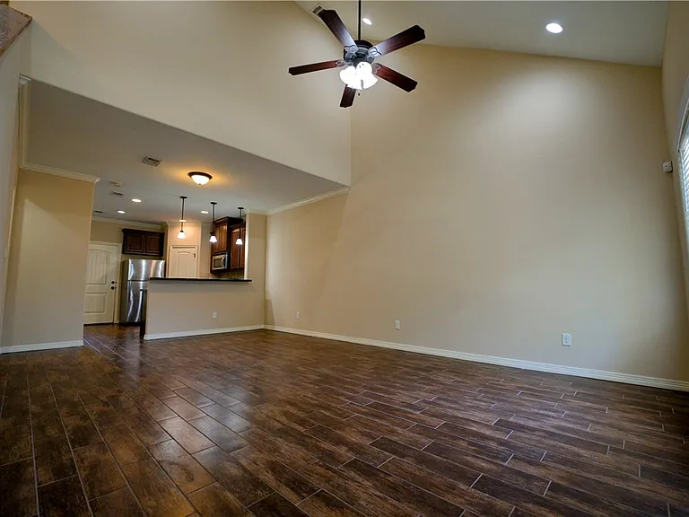 402 Nimitz St #A — Photo 2