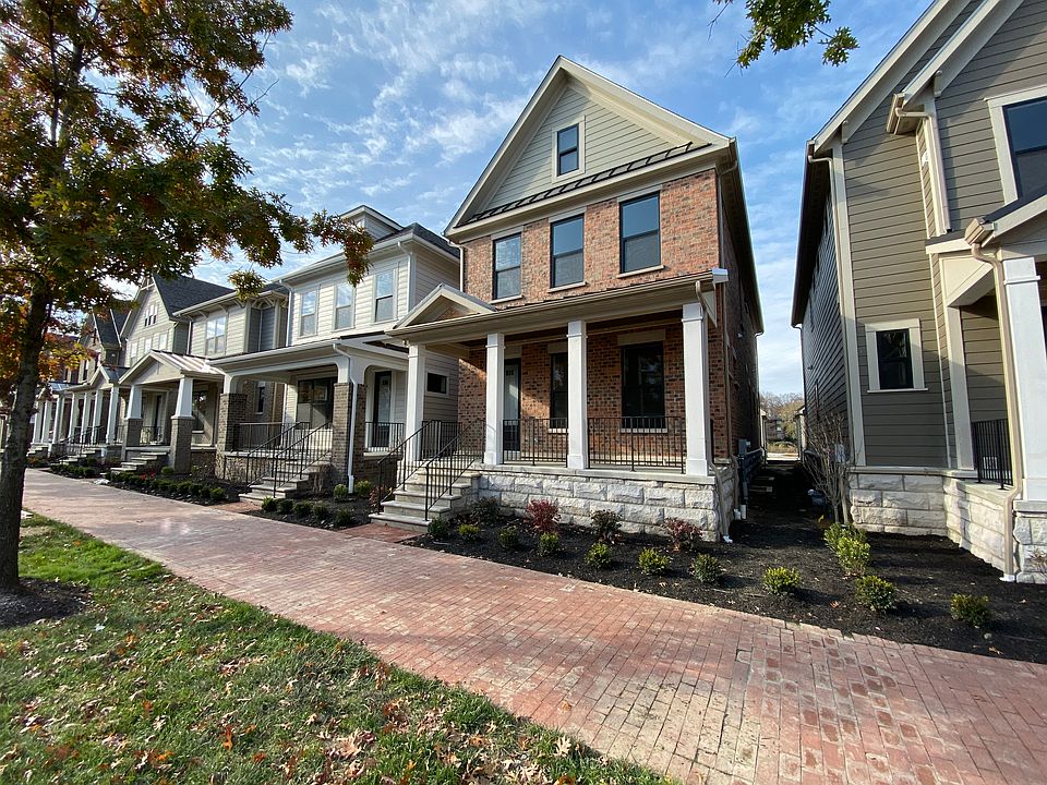 1st image of 936 W 1st Ave