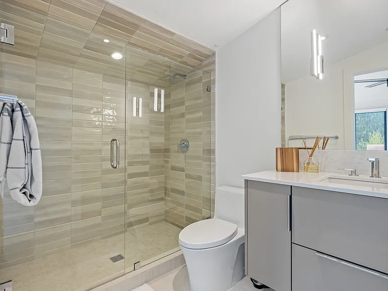 215 S Sunset Ridge Dr — Photo 15