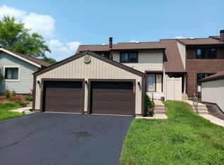 6106 Persimmon Tree Ct, Englewood, OH 45322