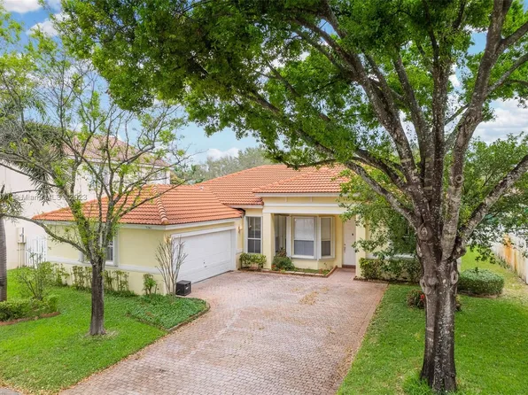 3361 SW 52nd Ct, Hollywood, FL 33312