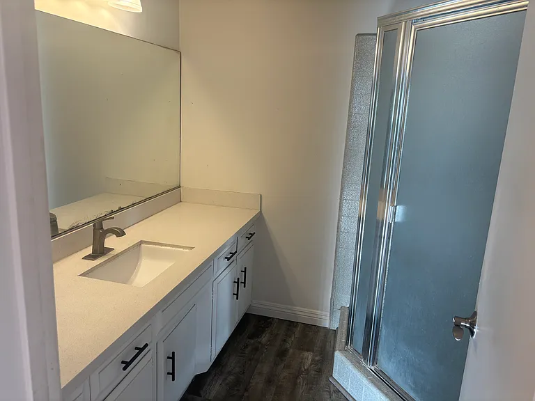334 W Doran St #3 — Photo 10