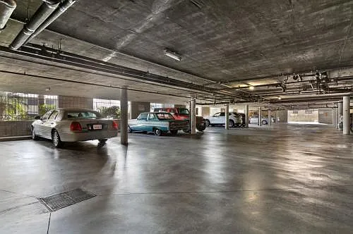 Vista Apartments — Photo 33