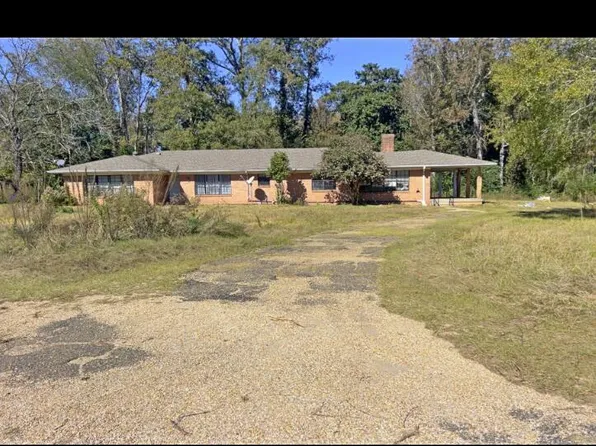 81 Henry Cox Rd, Monticello, MS 39654