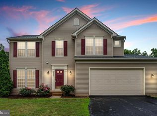 6906 S Dewey Ct, Fredericksburg, VA 22407