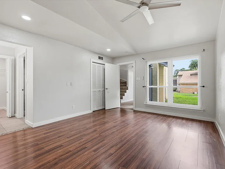 1813 Greenspring Cir — Photo 15