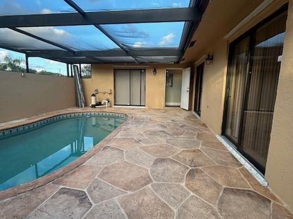 4757 Sunny Palm Cir APT B