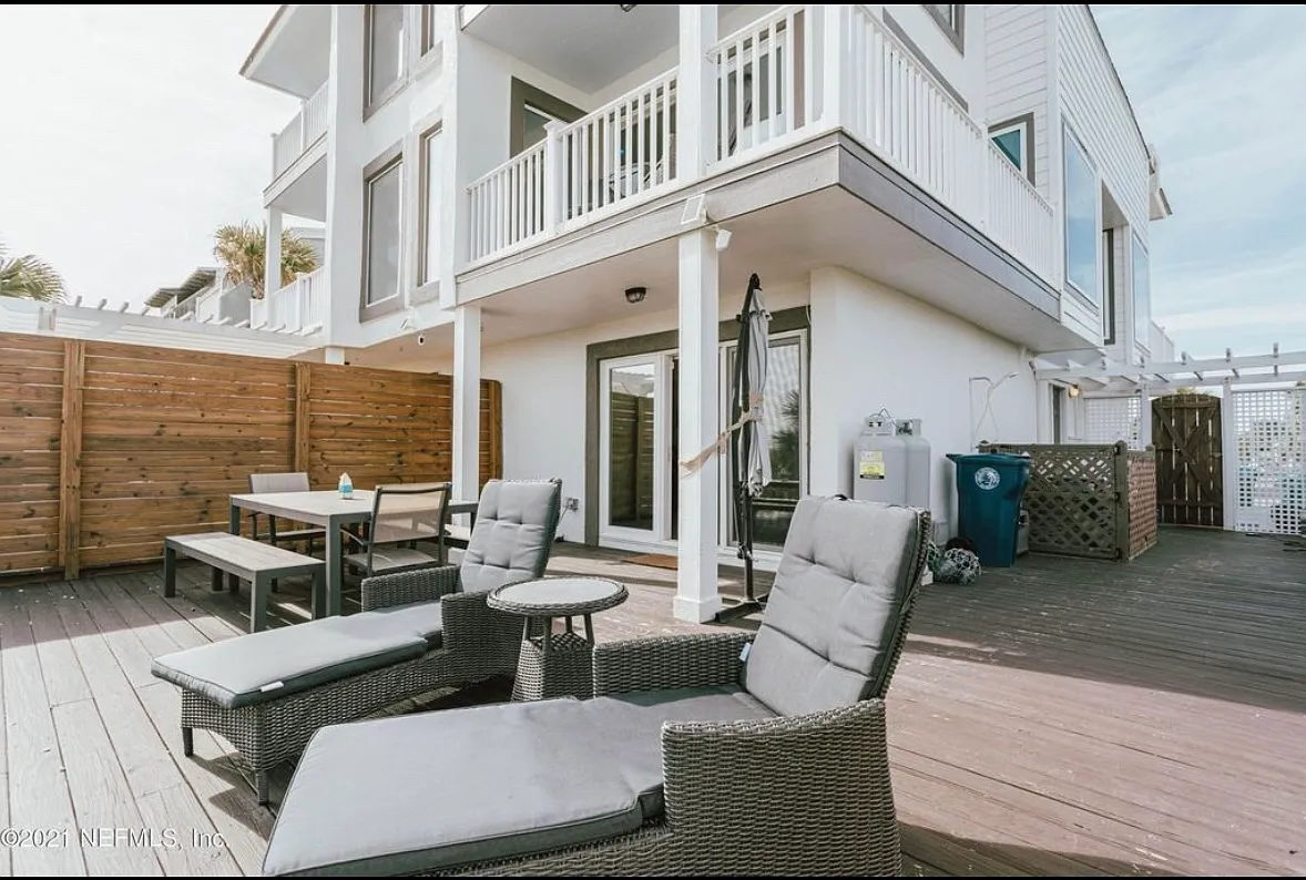 3 bed, 3.5 bath, 2100 sqft, $7,000 — Photo 4