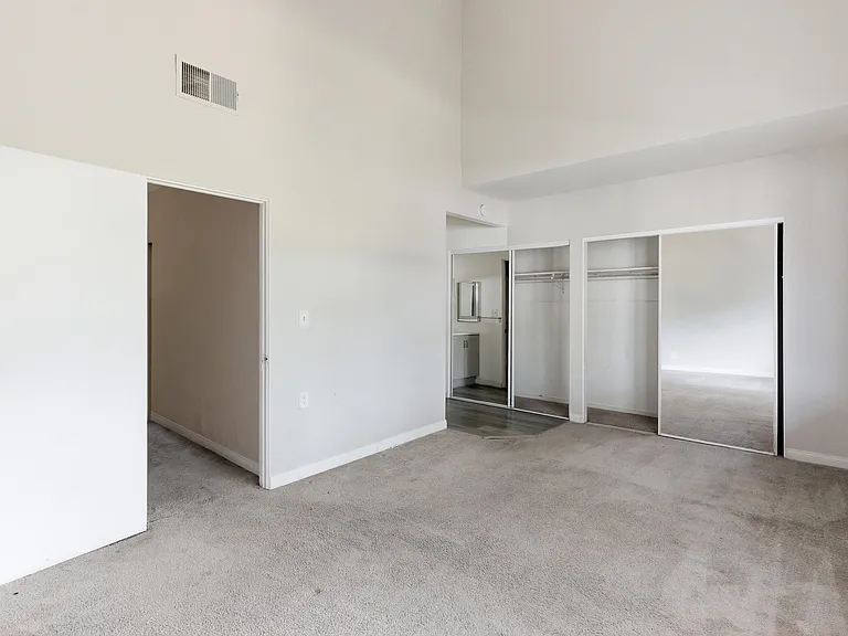 6872 Lampson Ave — Photo 16