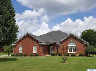 105 Rustic Cedar Ln, Madison, AL 35757