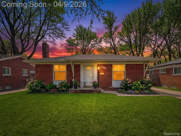 906 Englewood Ave, Royal Oak, MI 48073