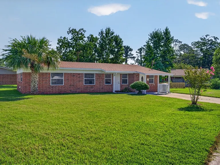 5503 Boeing Dr — Photo 2