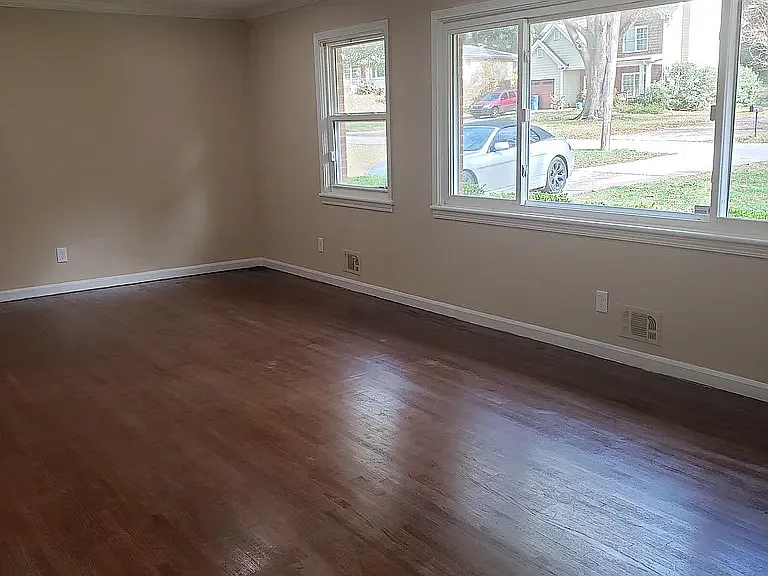 971 Gresham Ave SE — Photo 14