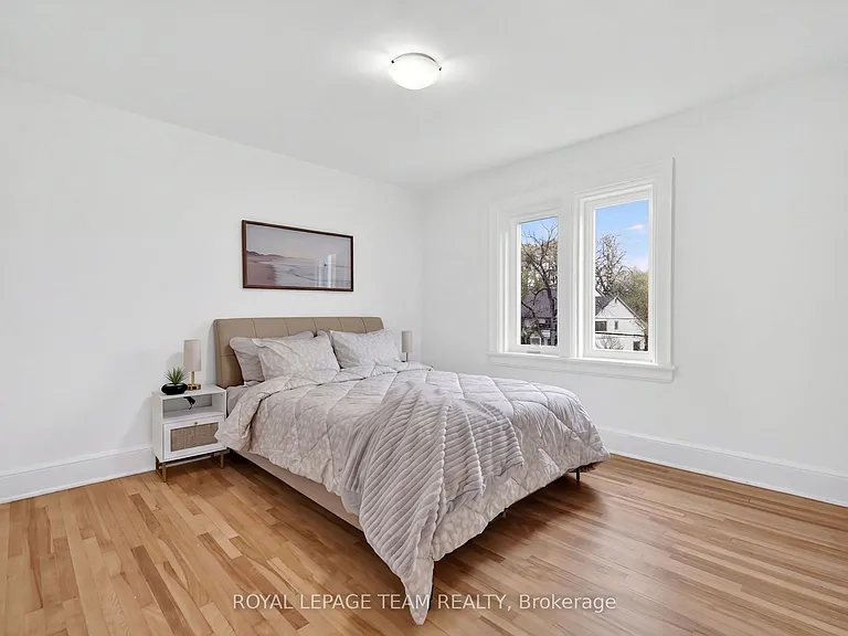 131 Acacia Ave — Photo 21