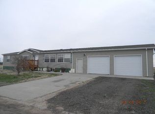 515 B St, Stapleton, NE 69163