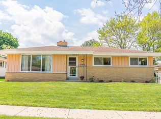 5647 S 24th St, Milwaukee, WI 53221