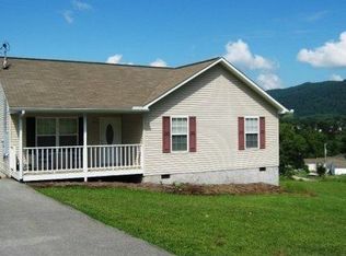 456 Glade Springs Rd, La Follette, TN 37766