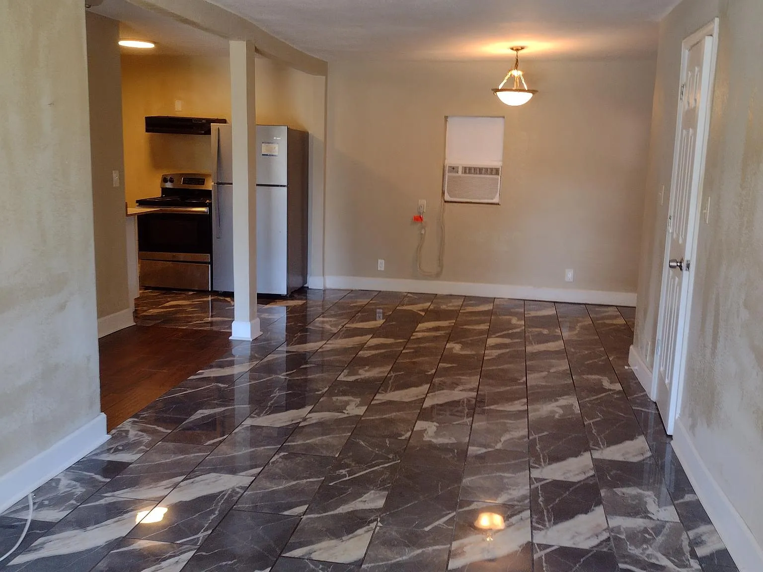1445 W 13th St — Photo 3