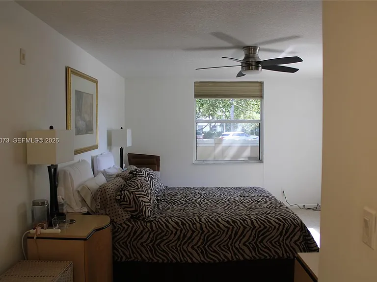 519 E Sheridan St #1082 — Photo 14