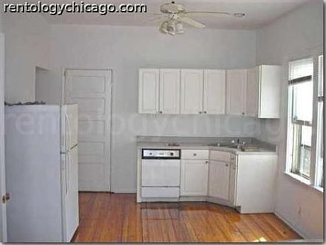 2nd image of 2419 N Marshfield Ave APT 1FF